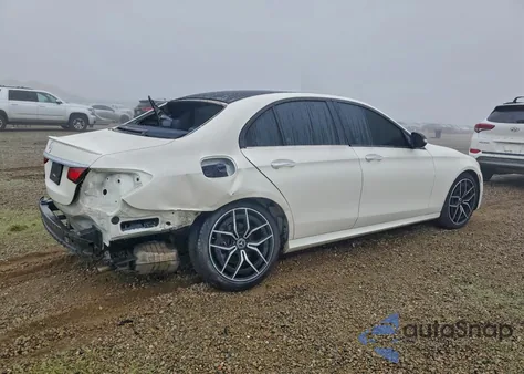 2022 Mercedes-Benz E 350 z USA, uszkodzony, nr VIN W1KZF8DB0NB033355